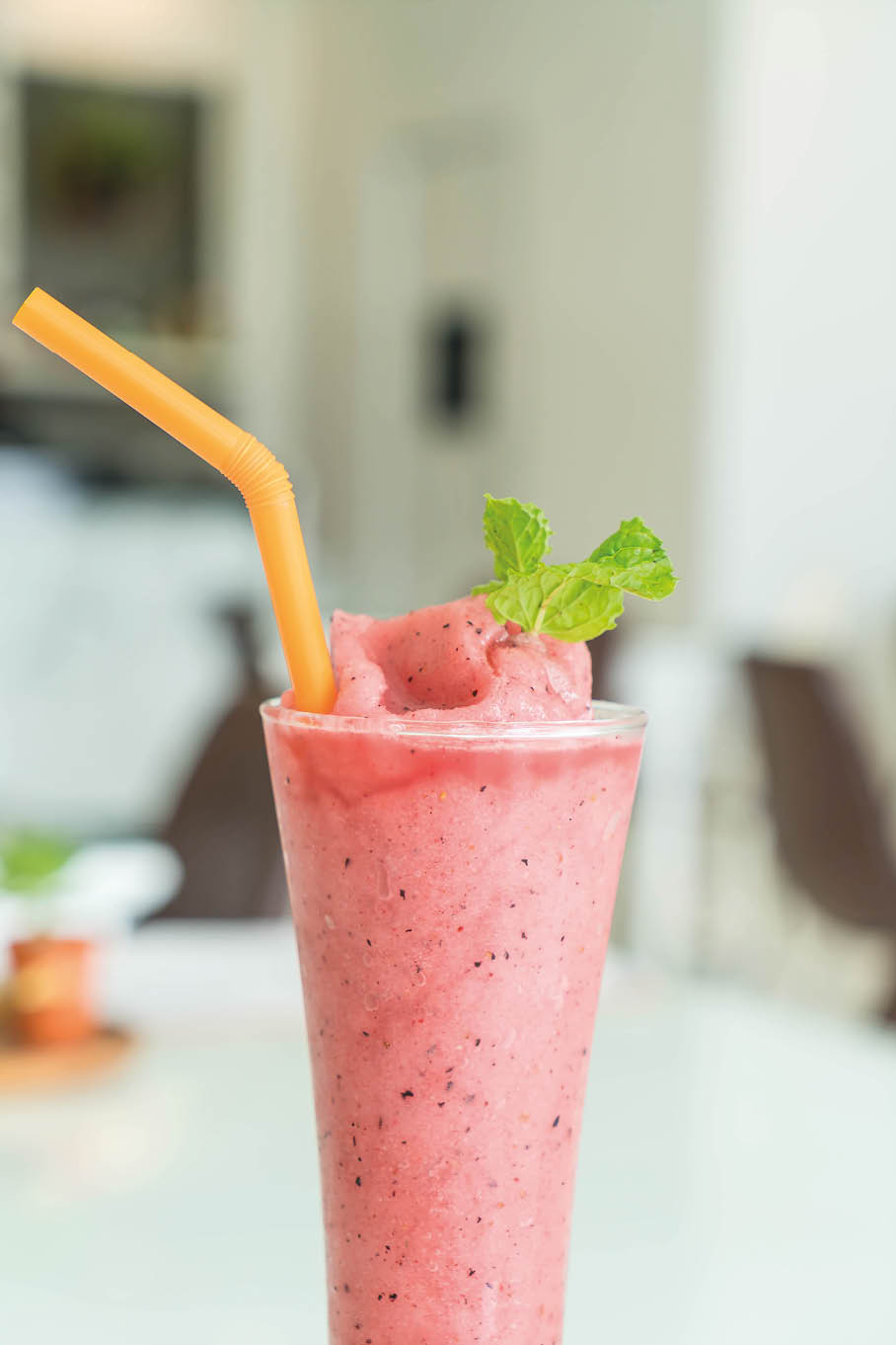 mixed berries smoothie in cafe