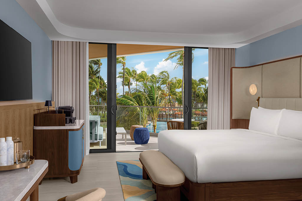 The Westerly Aruba by Hilton. Photo: Victor Elias Photography 4209 KING POOL VIEW